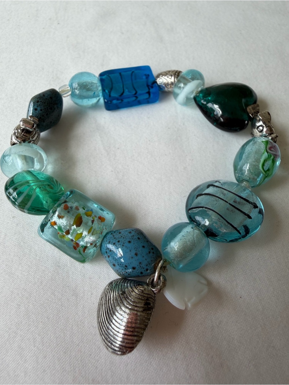 Vintage Avon Bracelet Chics Billes Vie Marine Blue Toned Stretch Bracelet